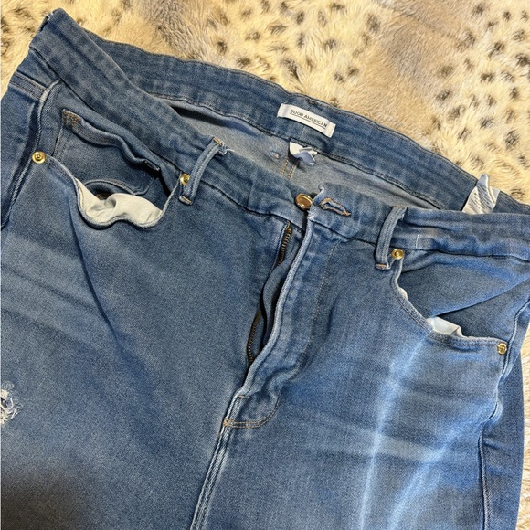 Good American Jeans - Picture 2 of 6